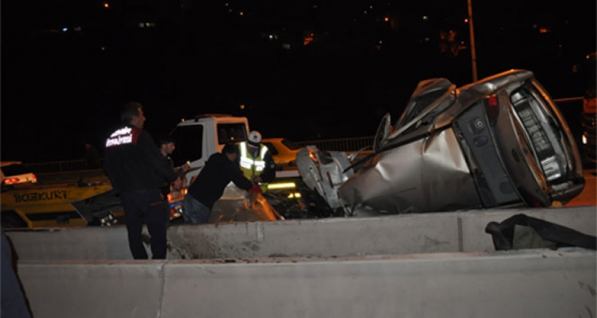 Hurdaya dönen otomobilden sağ çıktı!