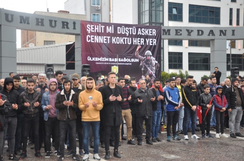 Gıyabi cenaze namazı kılındı