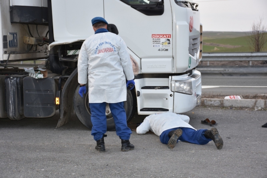 TIR şoförünün acı ölümü