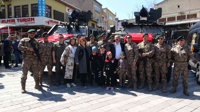 Bursa’da polis haftası kutlandı