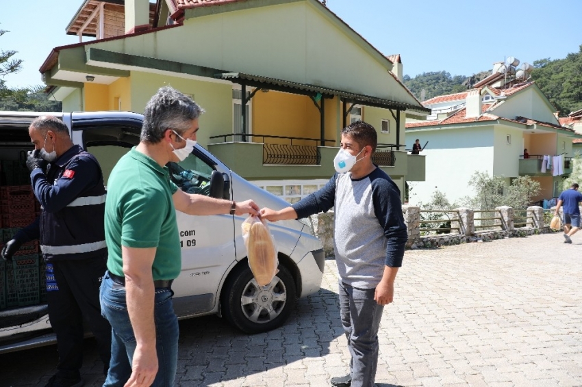 Marmaris Belediyesi’nden ücretsiz ekmek