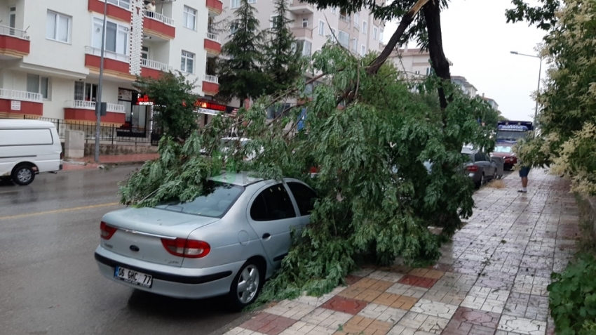 Çorum’da fırtına dehşeti