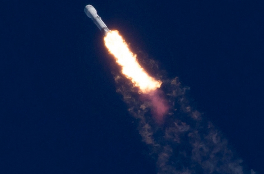 Falcon Heavy uzaya fırlatıldı