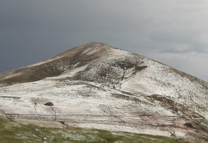 Erzurum’un yüksek kesimleri beyaza büründü