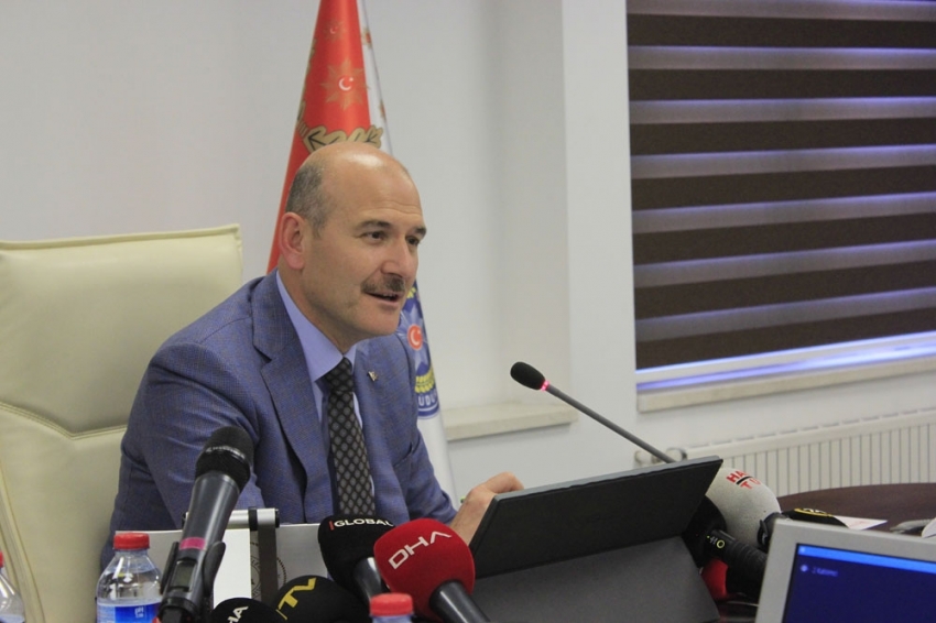 Bakan Soylu video konferansla trafik denetimlerine bağlandı