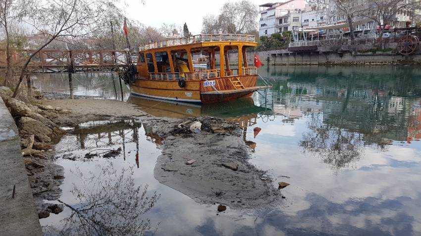 Manavgat Irmağı SOS veriyor