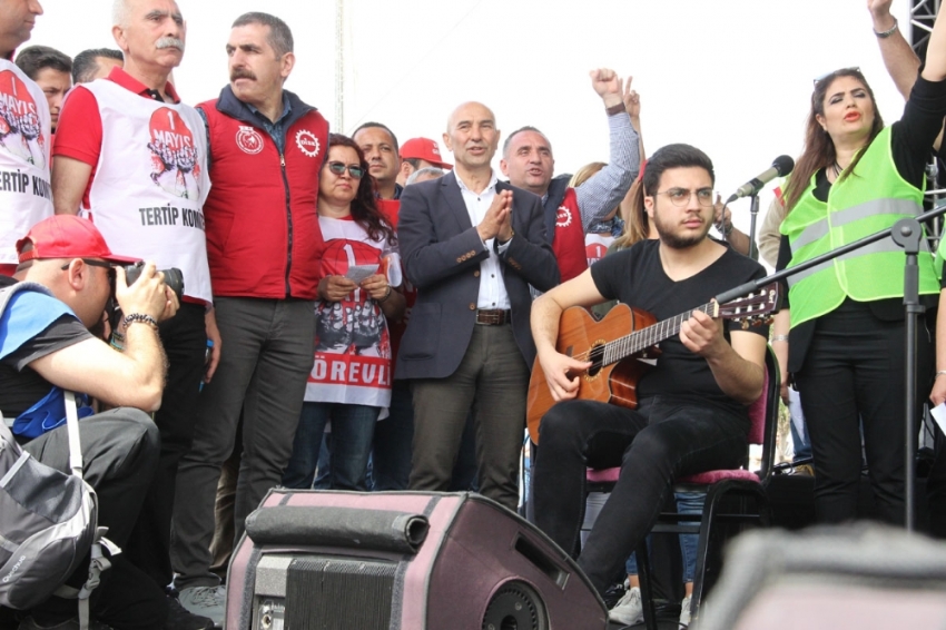 1 Mayısta işçiler meydanlarda buluştu