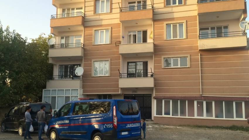 Balkon korkulukları koptu: 1 ölü, 1 yaralı