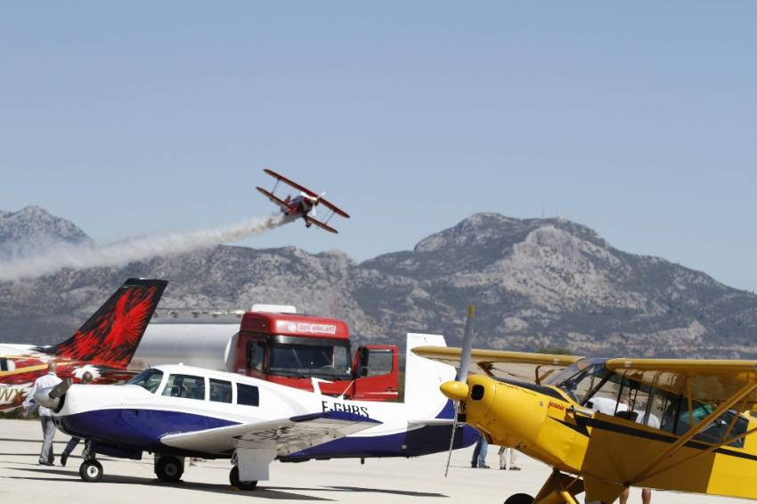 Akrobasi pilotları hayran bıraktı