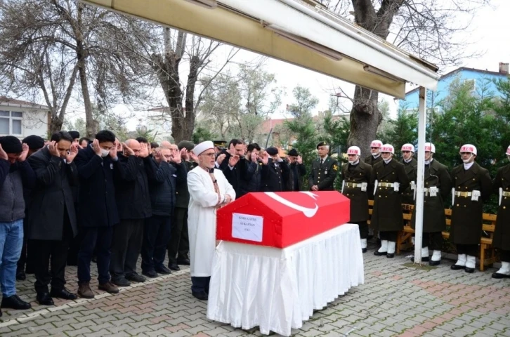 90 yaşındaki Kore gazisi defnedildi