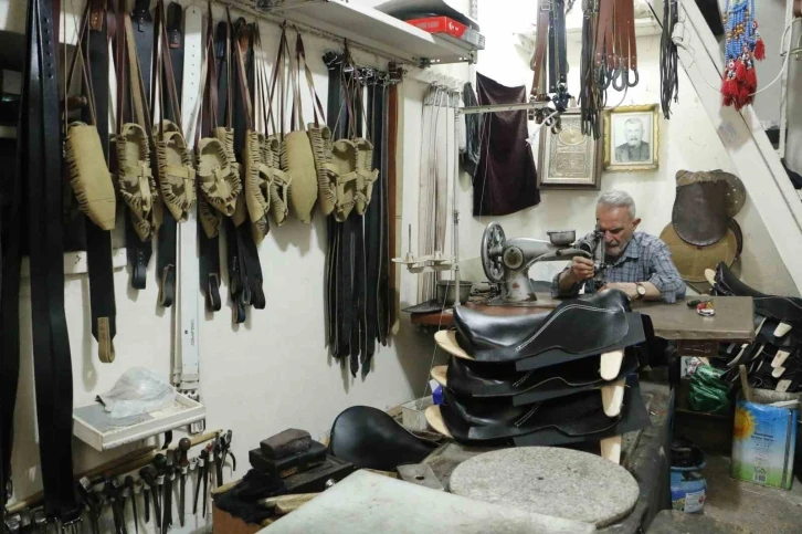 90 yıllık ömrünün 75 yılını mesleğine adadı, şimdi ise mesleğinin yok olmasından korkuyor
