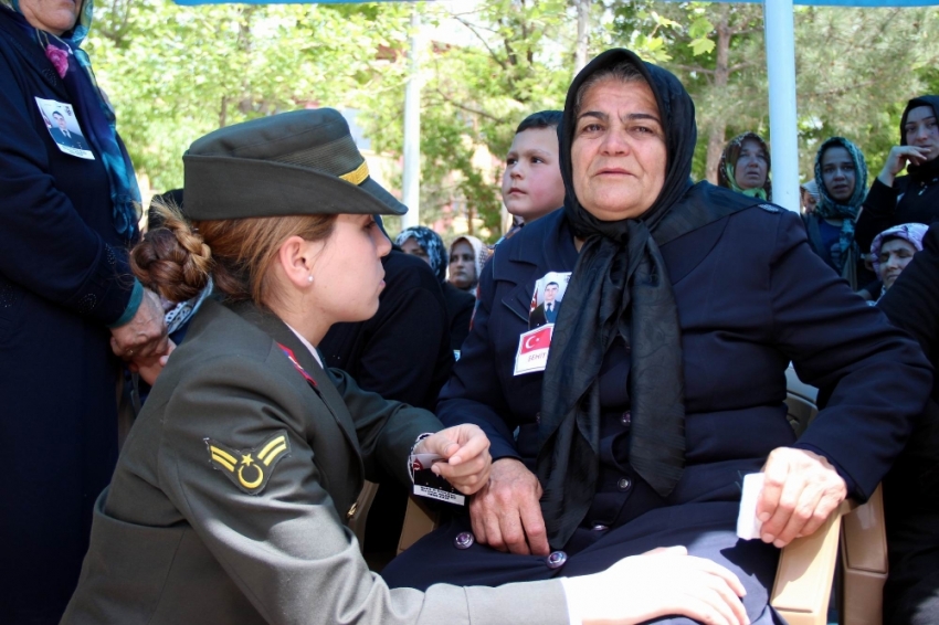 Şehit annesinin yürek yakan sözleri