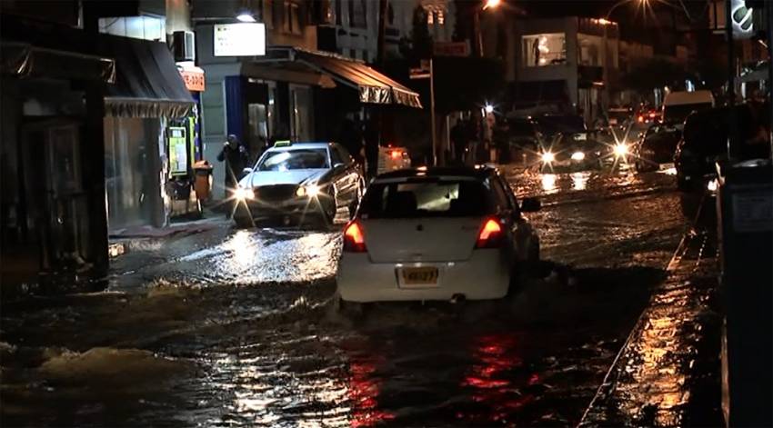 Girne yağışlara teslim oldu