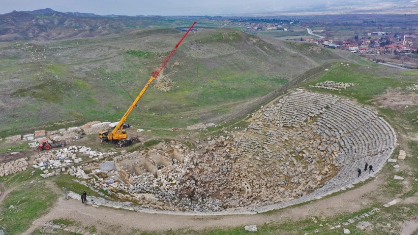 2 bin 200 yıllık Batı Tiyatrosu gün yüzüne çıkıyor