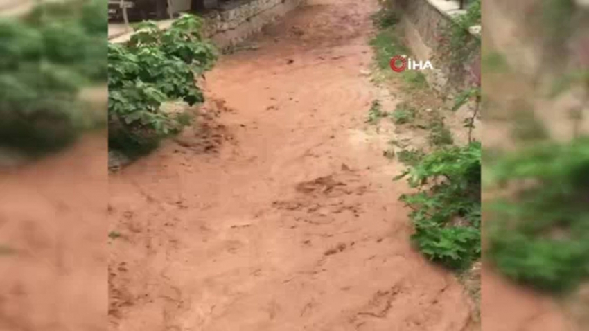 Nallıhan’da yağmur sonrası su baskınları yaşandı