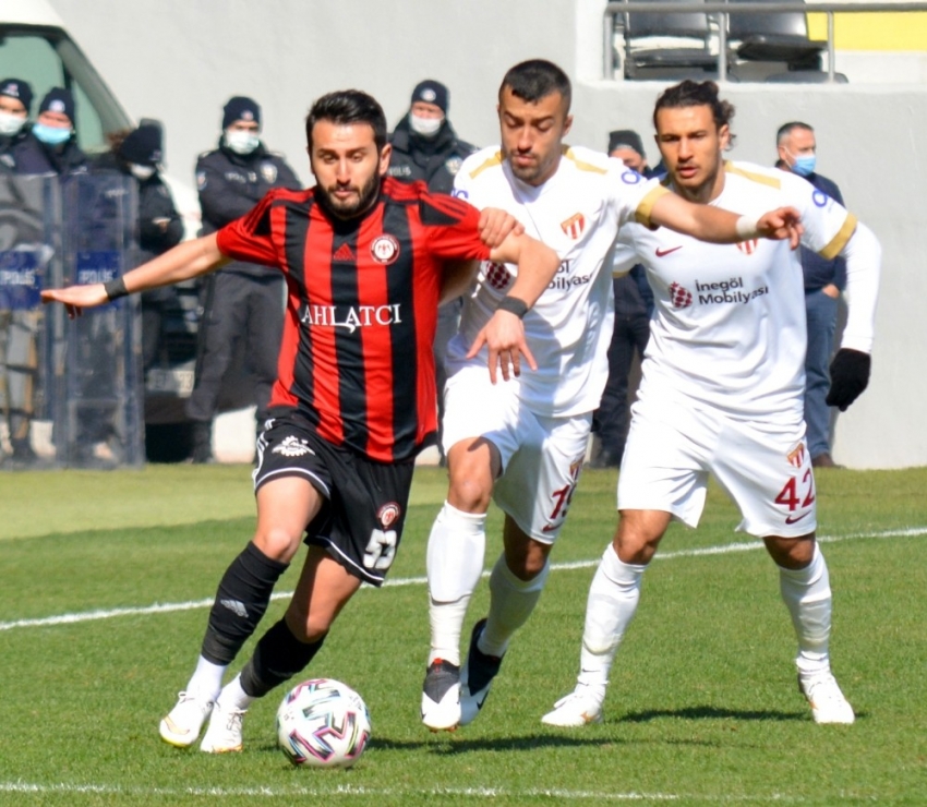 İnegölspor Çorum'dan puansız döndü