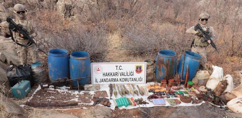 Hakkari’de 2 ayrı mağarada cephanelik ele geçirildi