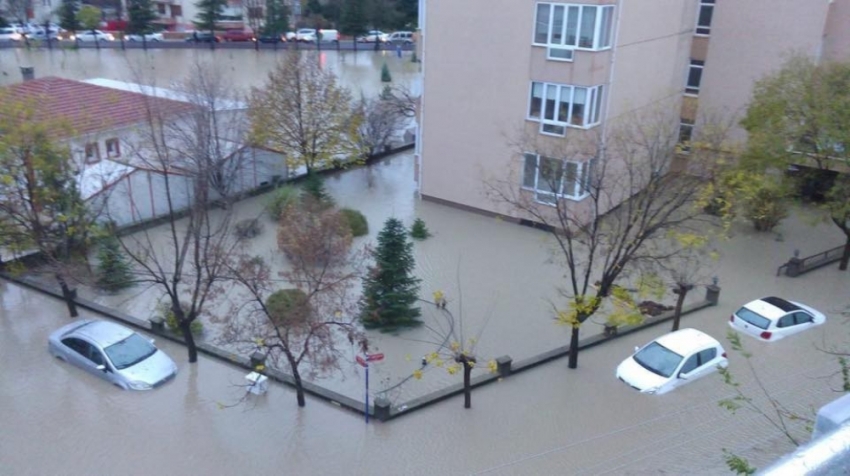 Sağanak yağış bu hale getirdi