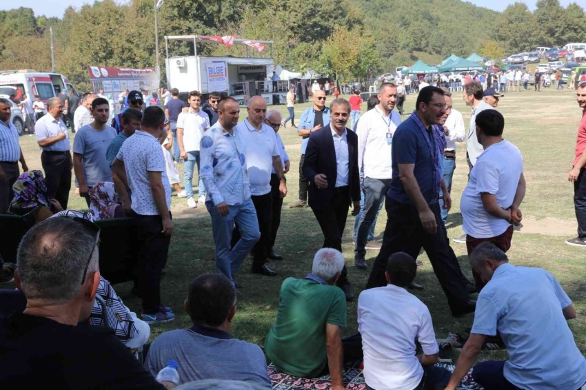 Yayla şenliğinde doyasıya eğlendiler