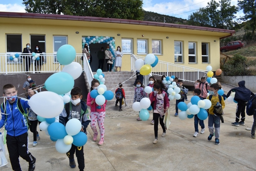 Kuzey Makedonya’da yaşayan Türklere eğitim desteği