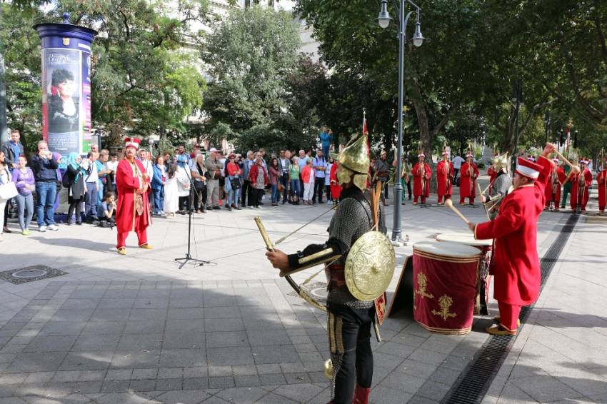 Mehter 330 yıl aradan sonra yeniden Budin’de