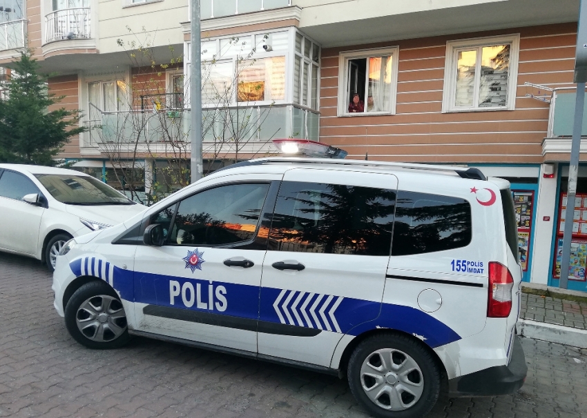 İstanbul’da uzun namlulu silahla market soygunu