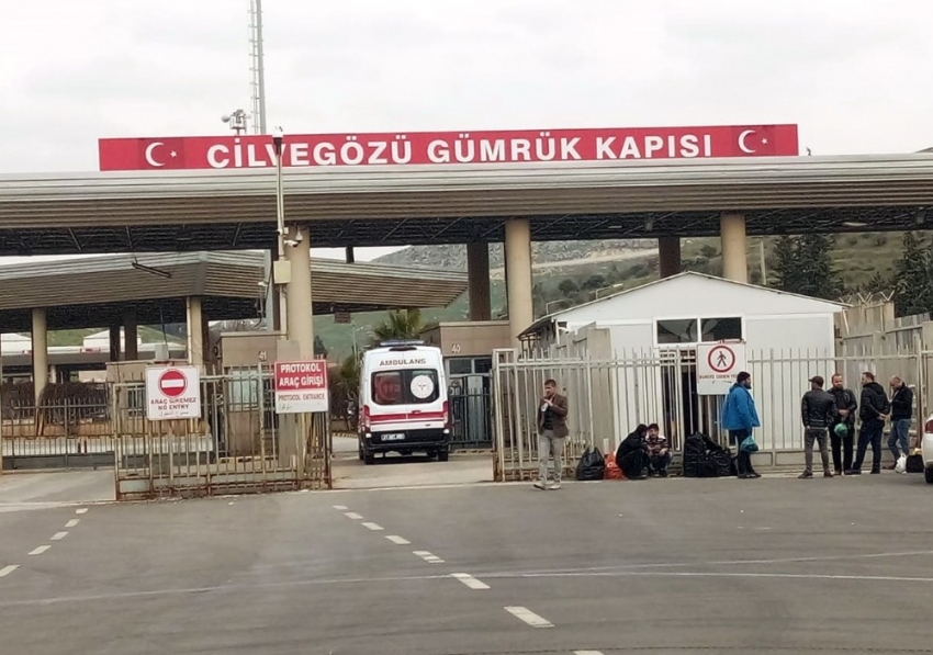 Şehitlerin cenazeleri askeri helikopterle Hatay’a getirildi