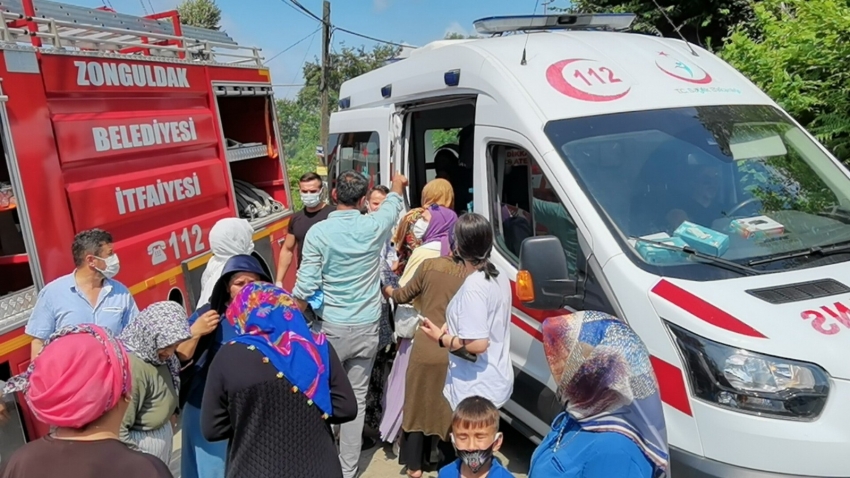 Korkutan yangın: 3’ü çocuk 4 kişi dumandan etkilendi