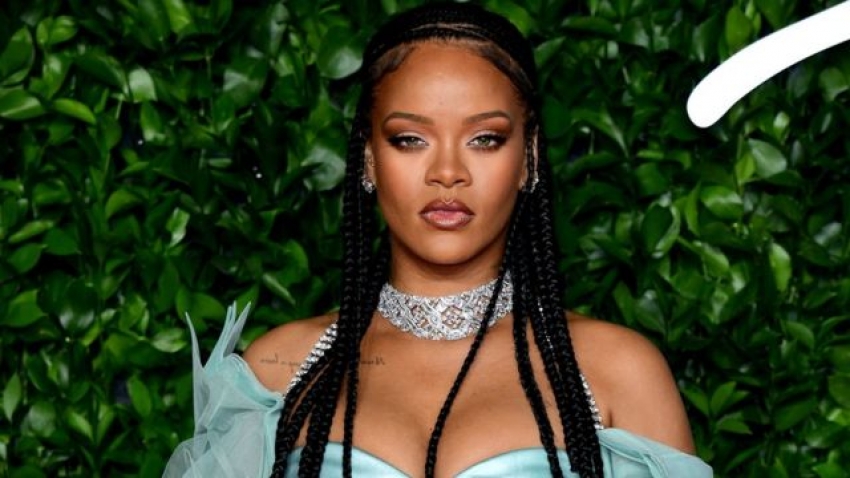 Rihanna 2023 Super Bowl'da sahne alacak