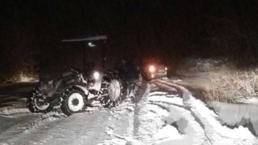 Uludağ'da 30 araç mahsur kaldı