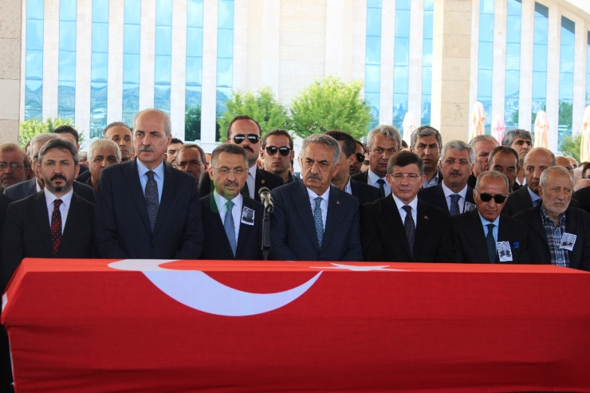 Dengir Mir Mehmet Fırat son yolculuğuna uğurlandı