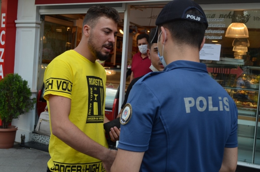 Maske yasağını delenlere polis şoku