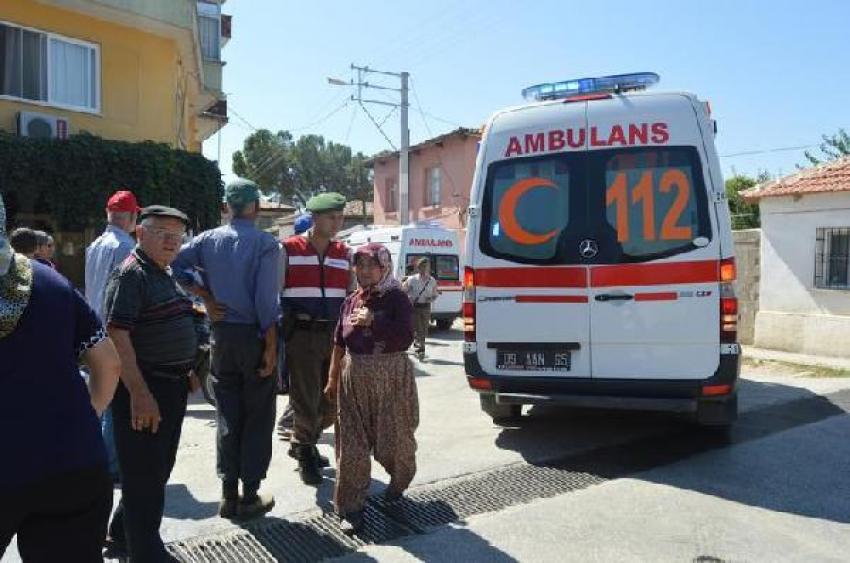 Traktörün römorku devrildi: 10 yaralı