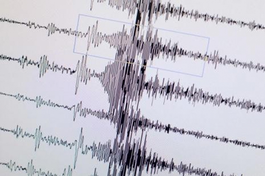 Endonezya’da 6.1 büyüklüğünde deprem