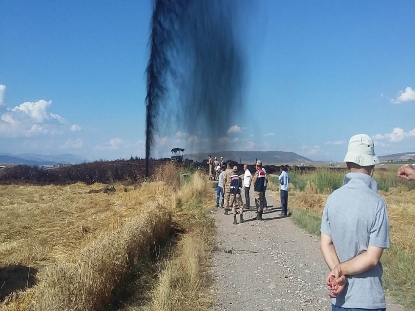 Korkutan patlamada petrol fışkırdı