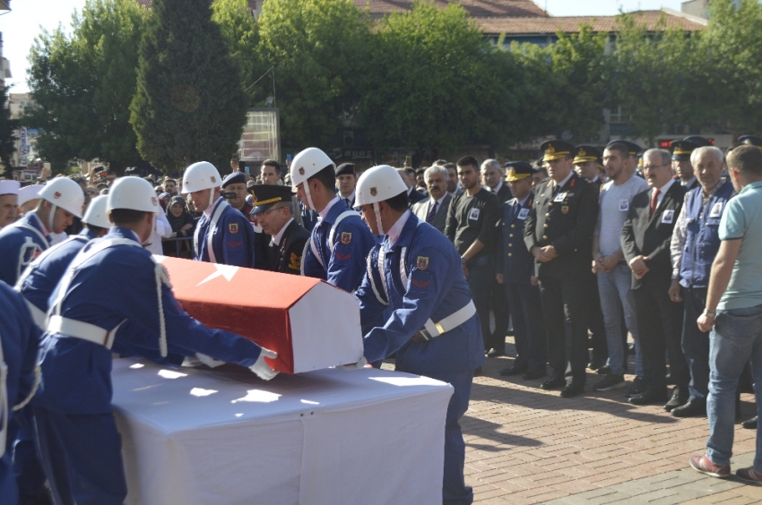 Şehit Uzman Çavuş toprağa verildi