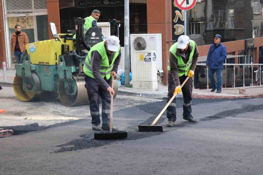 Bozuk yollara asfalt