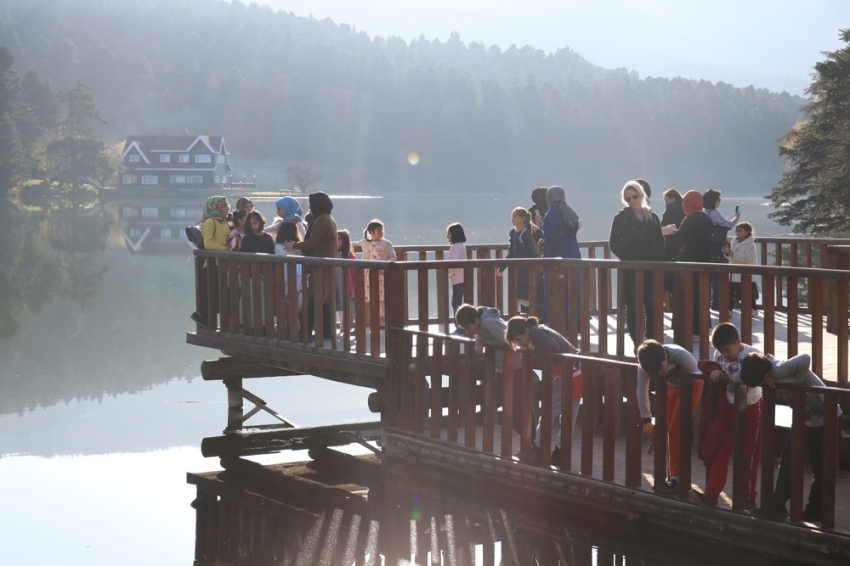 Gölcük Tabiat Parkı ara tatil nedeniyle doldu taştı