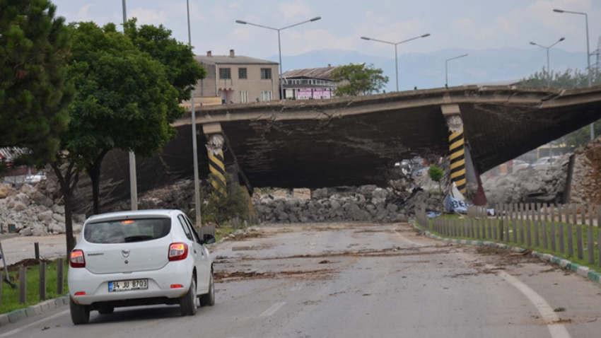 Mudanya köprüsü yıkıldı