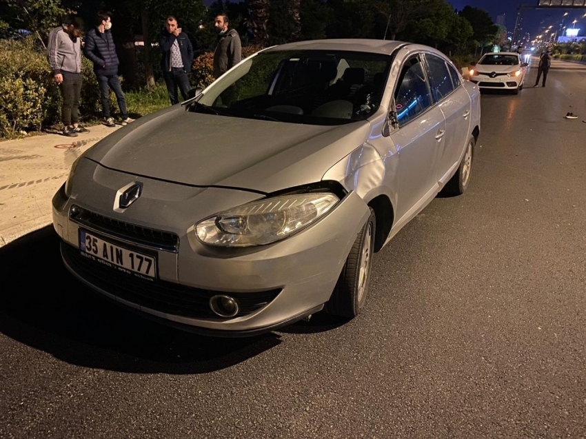 İzmir’de aracın çarptığı yaya metrelerce sürüklendi