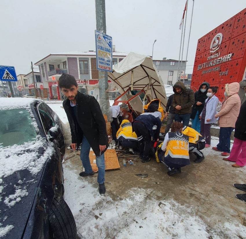 Lüks aracın simitçiyi ezdiği anlar ortaya çıktı