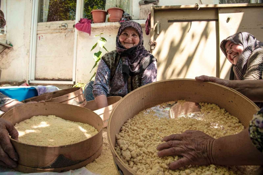 Bu helvanın tarifi mahallelide saklı