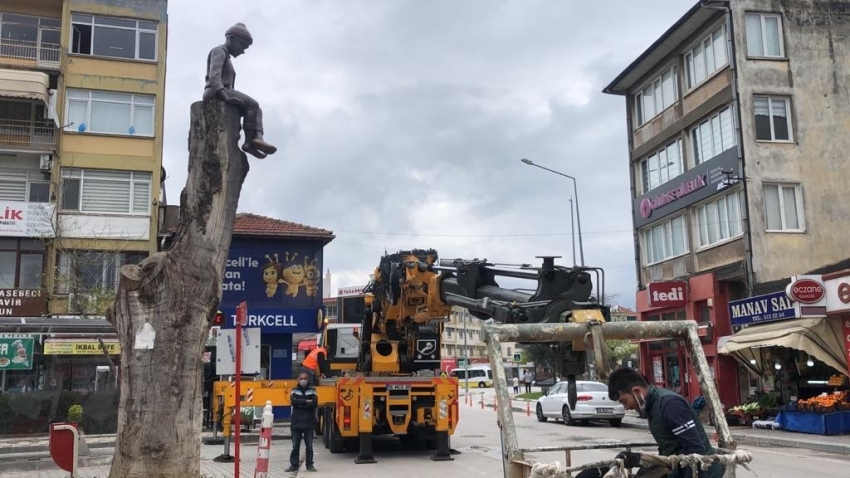 Bursa'da sıradışı heykel