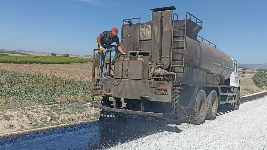 Yol yapım çalışmaları sürüyor