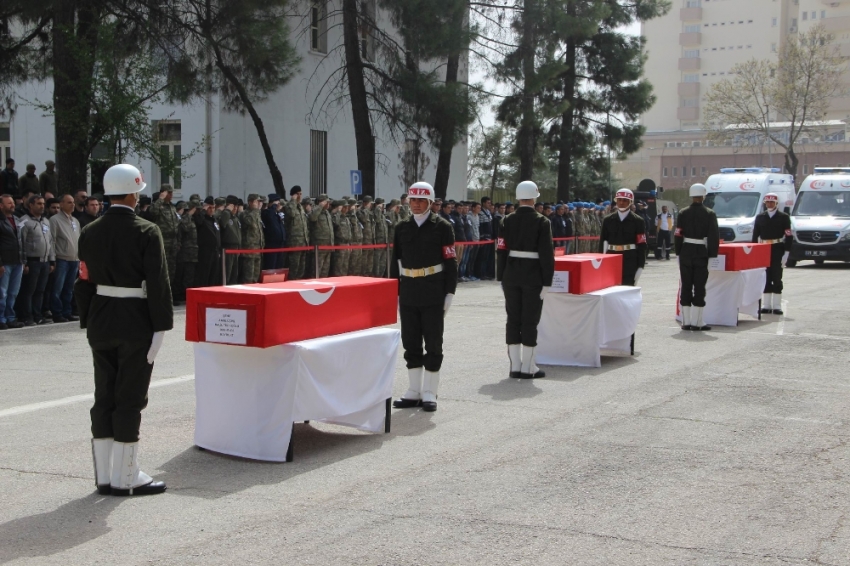 Lice şehitlerini, yaralı silah arkadaşları uğurladı