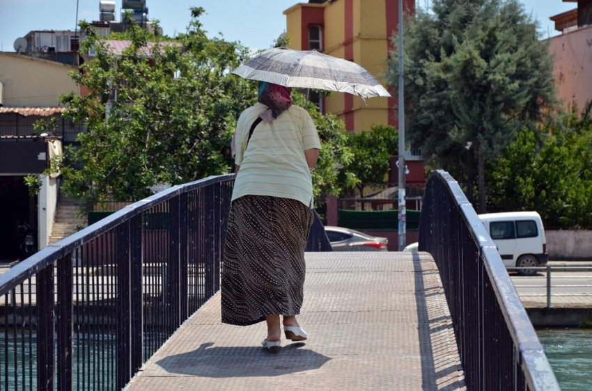 Adana’da termometreler 41 dereceyi gösterdi