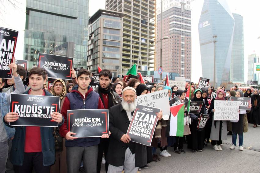 İstanbul’da İsrail’e ezan protestosu