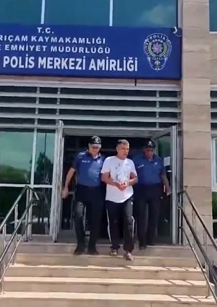 Adana’da 18 yıl 2 ay 20 gün hapis cezasıyla aranan hükümlü yakalandı
