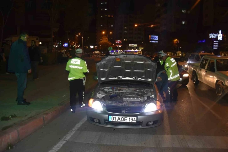 Adana’da abart egzoz kullanan sürücülere ceza yağdı
