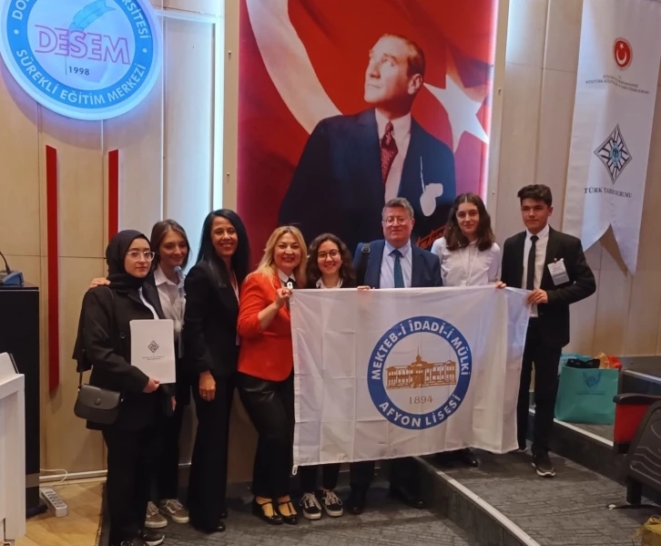 Afyon Lisesi öğretmen ve öğrencileri ‘İzmir İktisat Kongresi’nin 100. Yıldönümü’nde panel gerçekleştirdi
